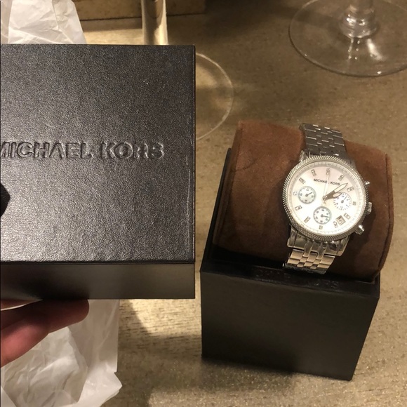 Michael kors MK5020 Mother of Pearl AUTHENTIC - Picture 7 of 8